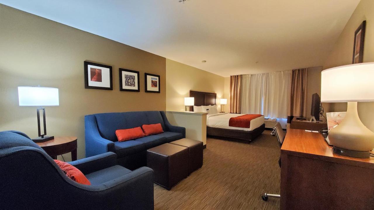 Comfort Inn & Suites Tempe Phoenix Sky Harbor Airport Esterno foto