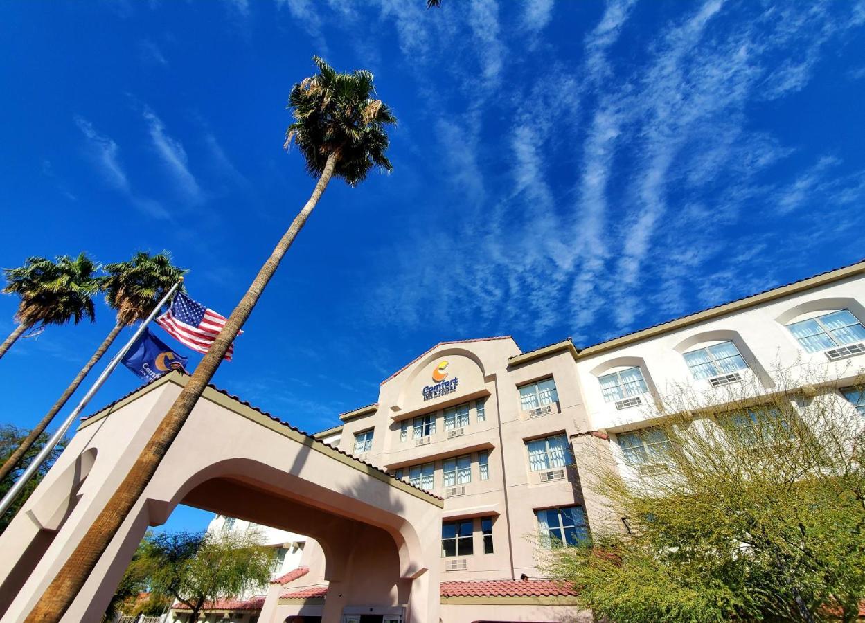 Comfort Inn & Suites Tempe Phoenix Sky Harbor Airport Esterno foto