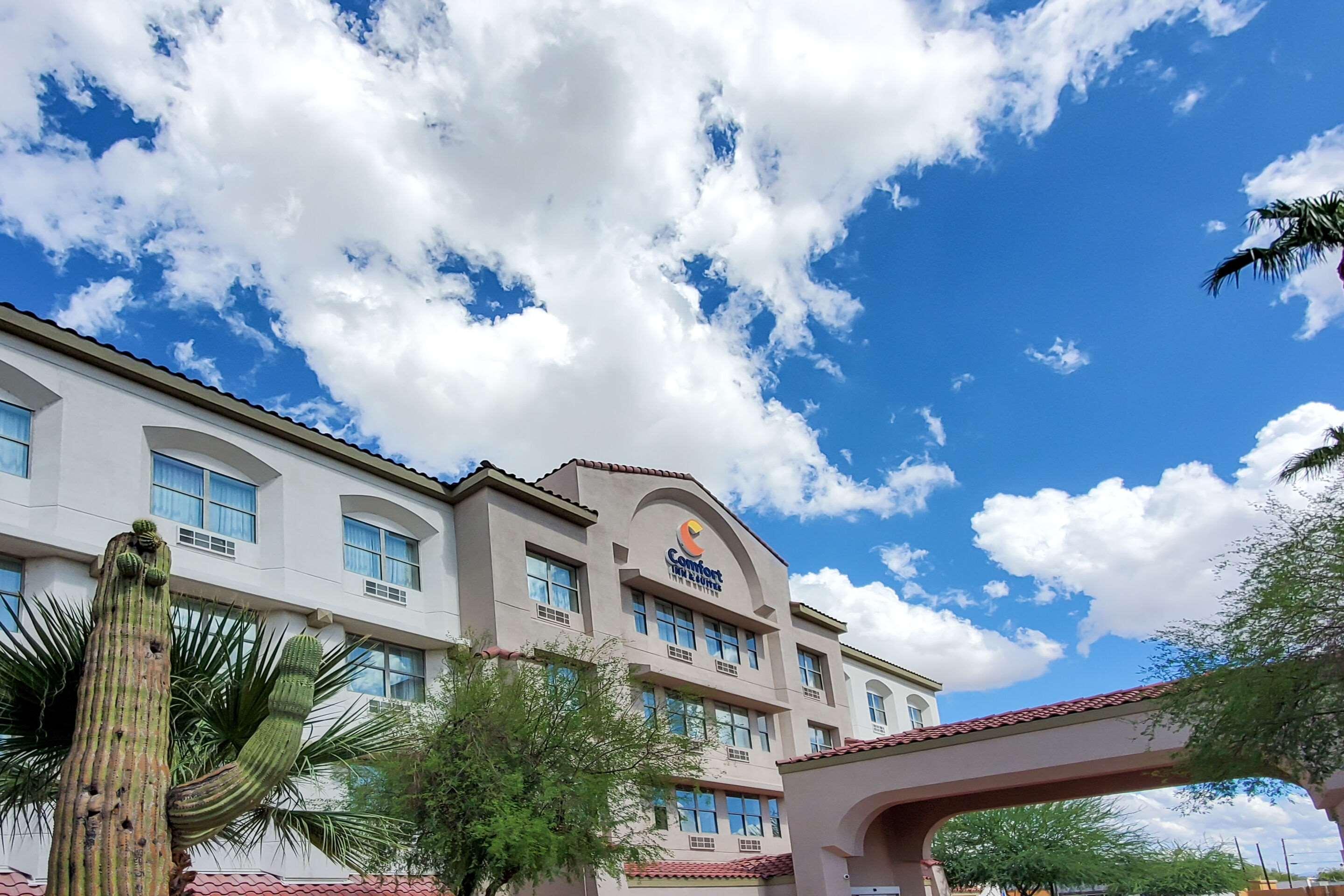 Comfort Inn & Suites Tempe Phoenix Sky Harbor Airport Esterno foto