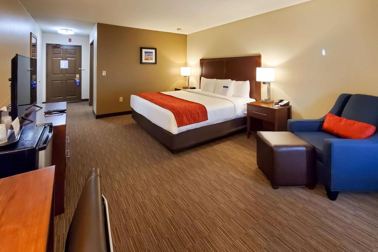 Comfort Inn & Suites Tempe Phoenix Sky Harbor Airport Esterno foto